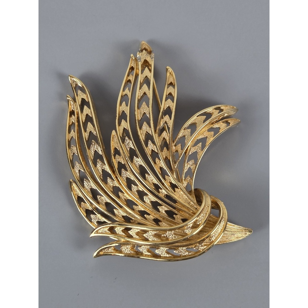 Vintage Monet Brooch Gold Tone‎ Wheat Leaf Spray Cascade Large Statement 3"